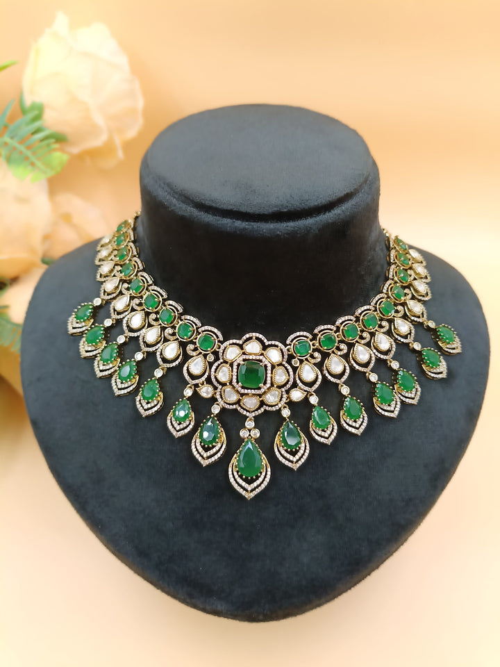 Oorja Kundan Set