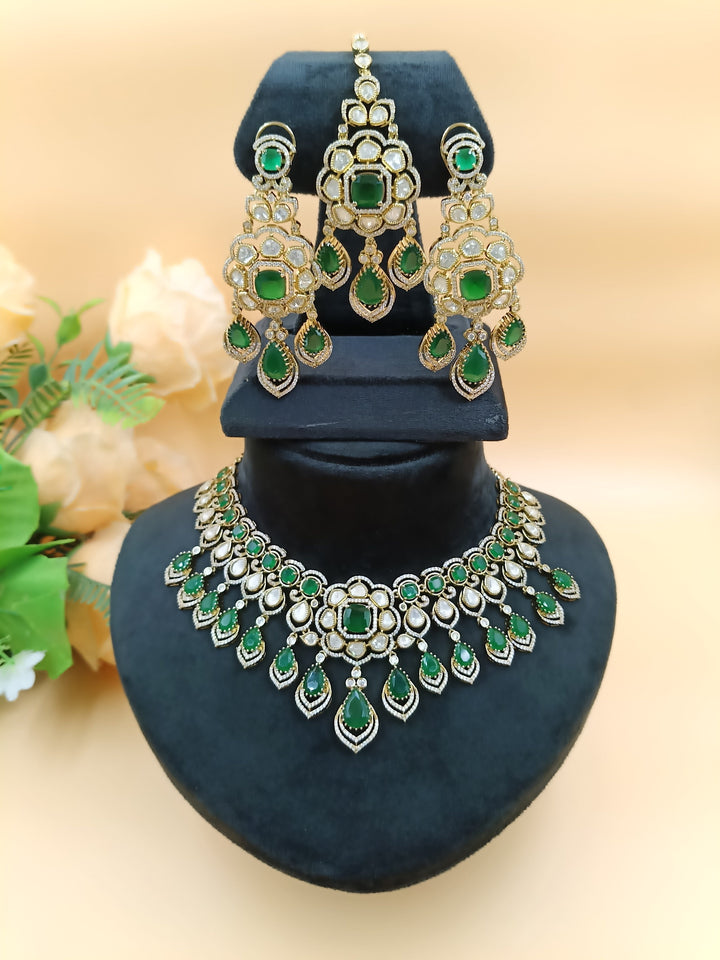 Oorja Kundan Set