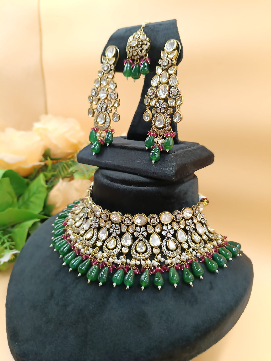 Jiya  Kundan Set