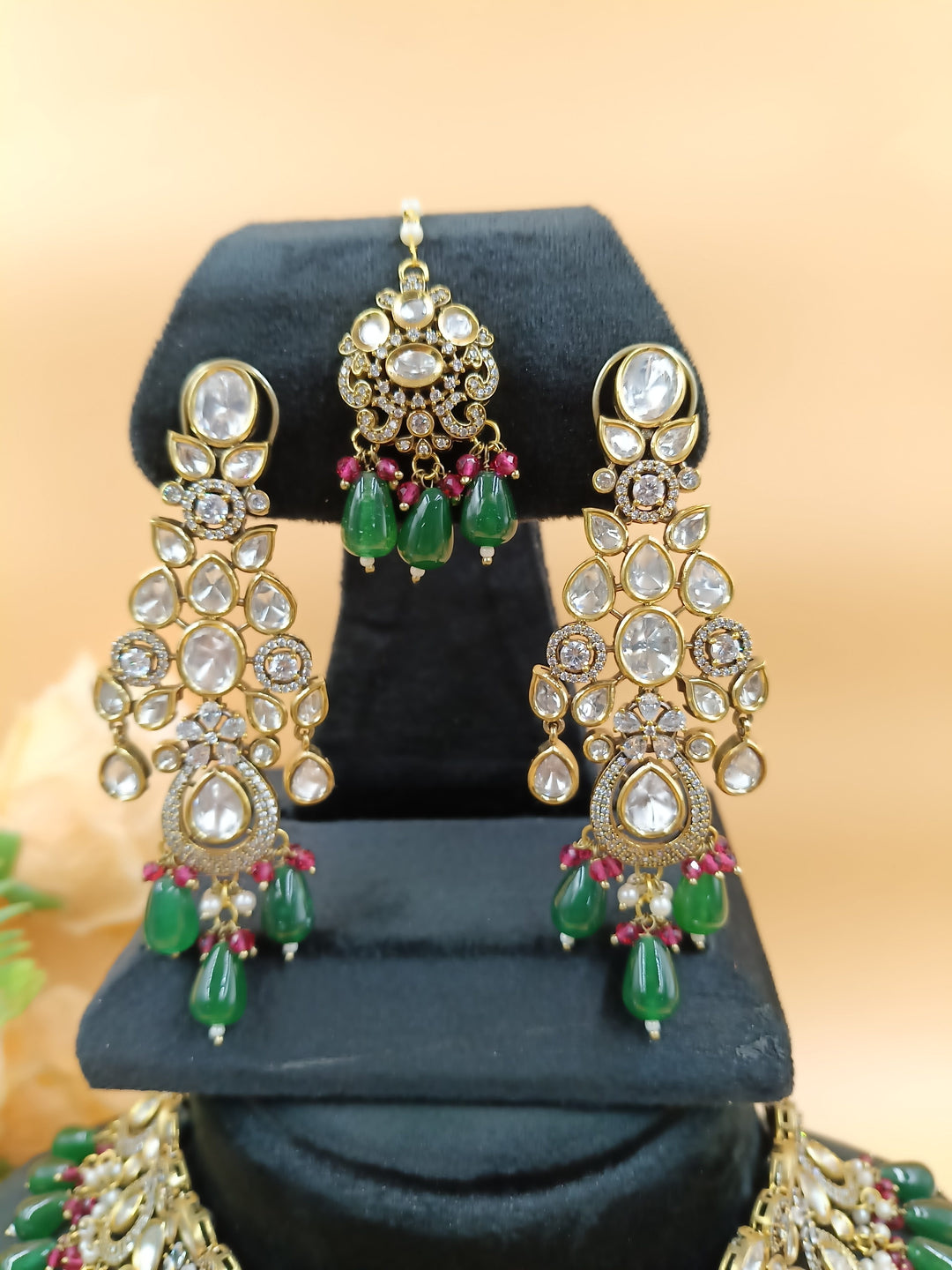 Jiya  Kundan Set