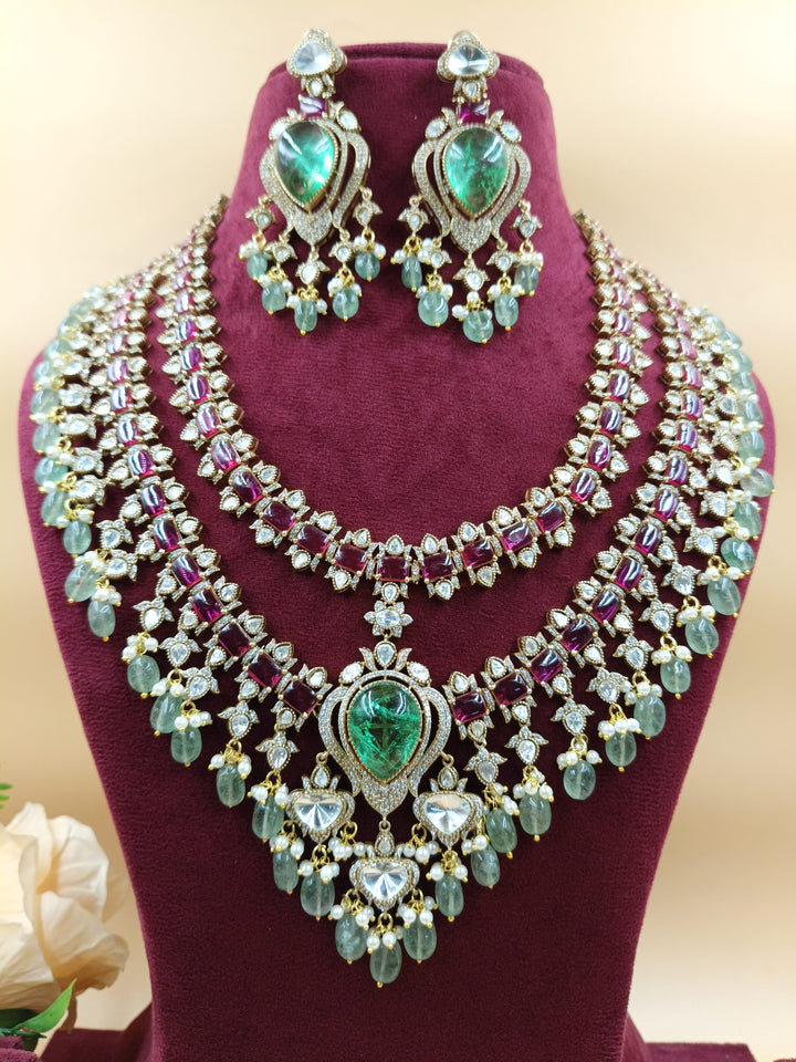 Ujjaini Kundan Set
