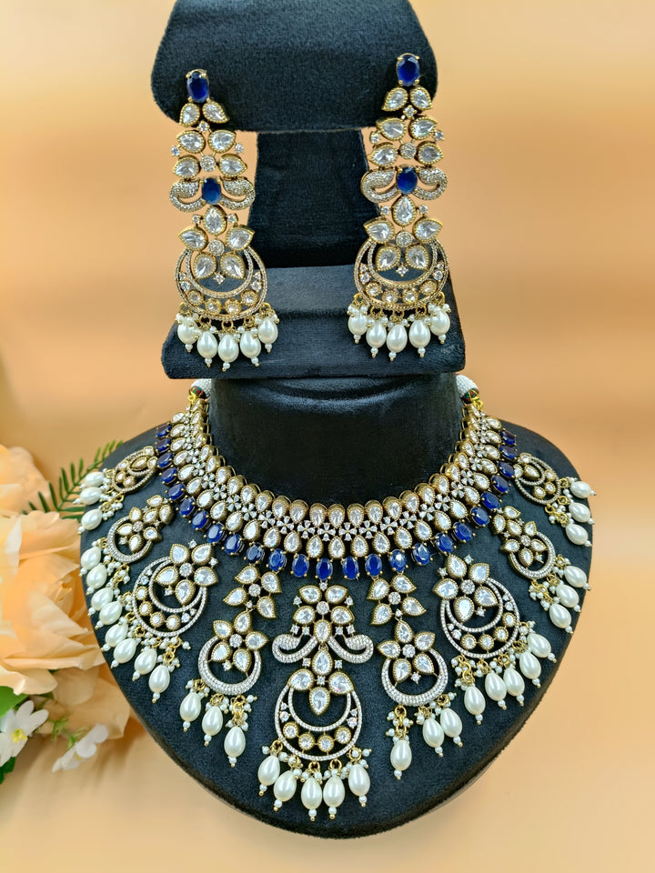Geetika  Kundan Set
