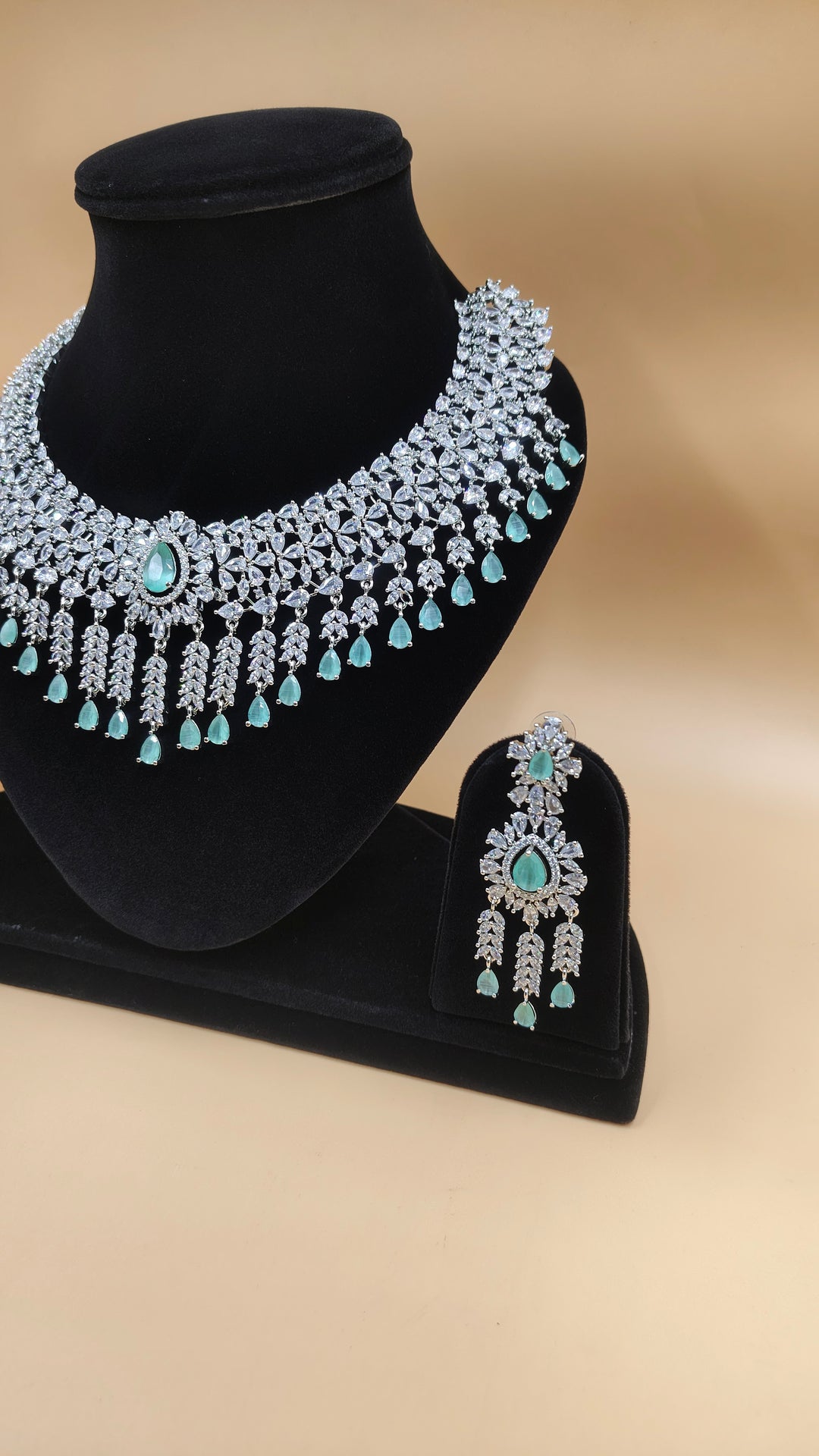 Ishita AD Set