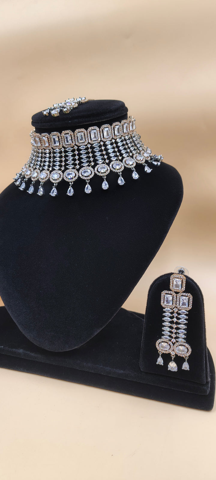Mishka Choker AD Set