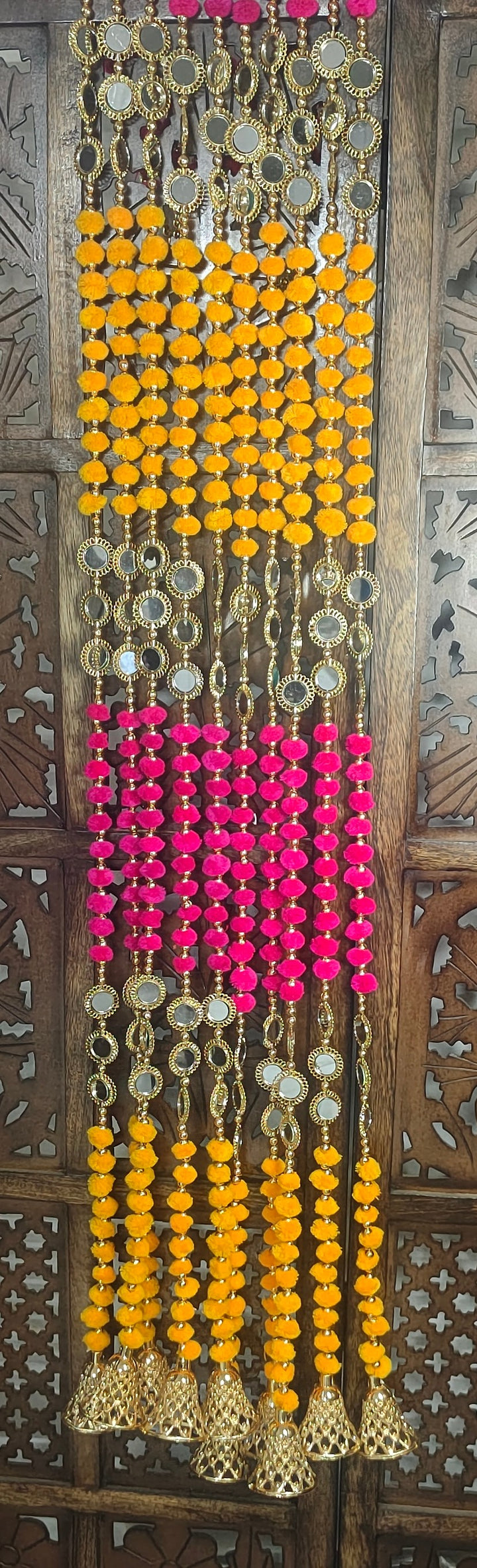 Pom Pom Garland With Chakri (Pack of 5 Strings)