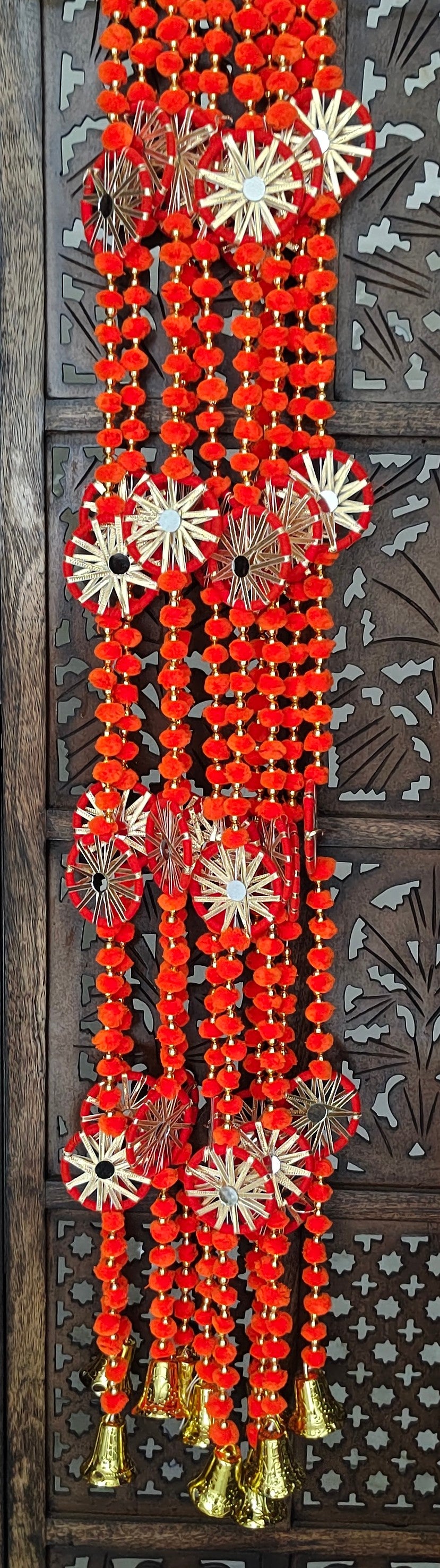Pom Pom Garland With Chakri (Pack of 5 Strings)