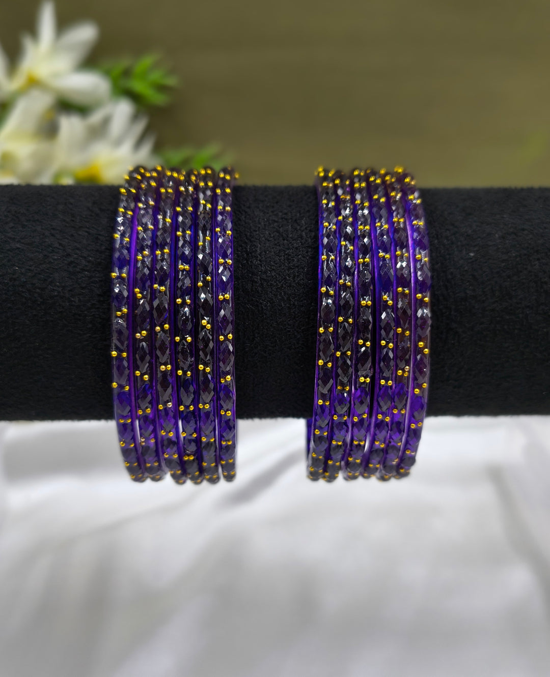 Trending Raindrop Glass Bangles