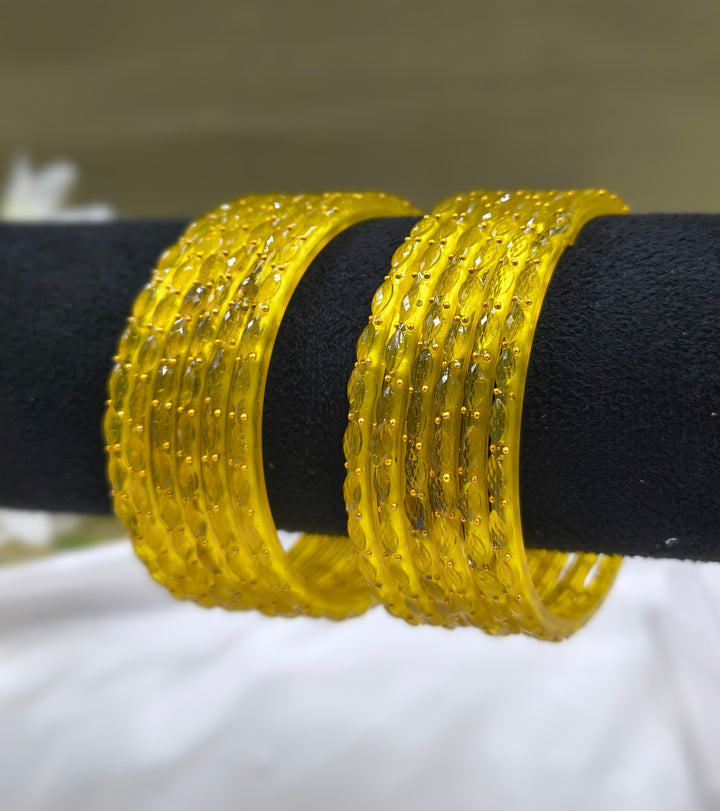 Trending Raindrop Glass Bangles