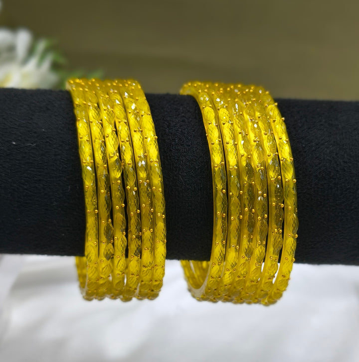Trending Raindrop Glass Bangles