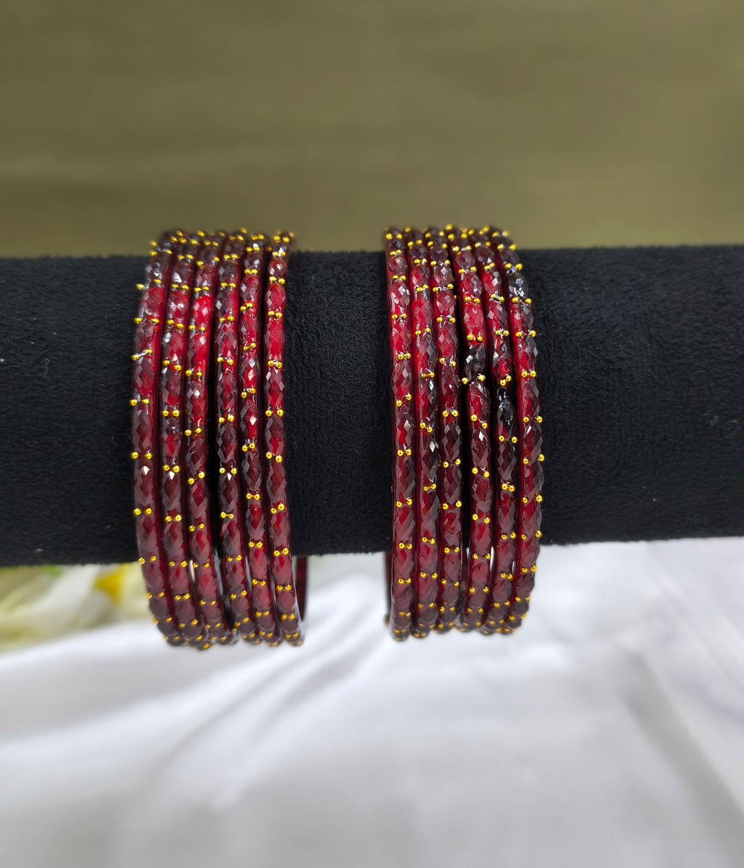 Trending Raindrop Glass Bangles