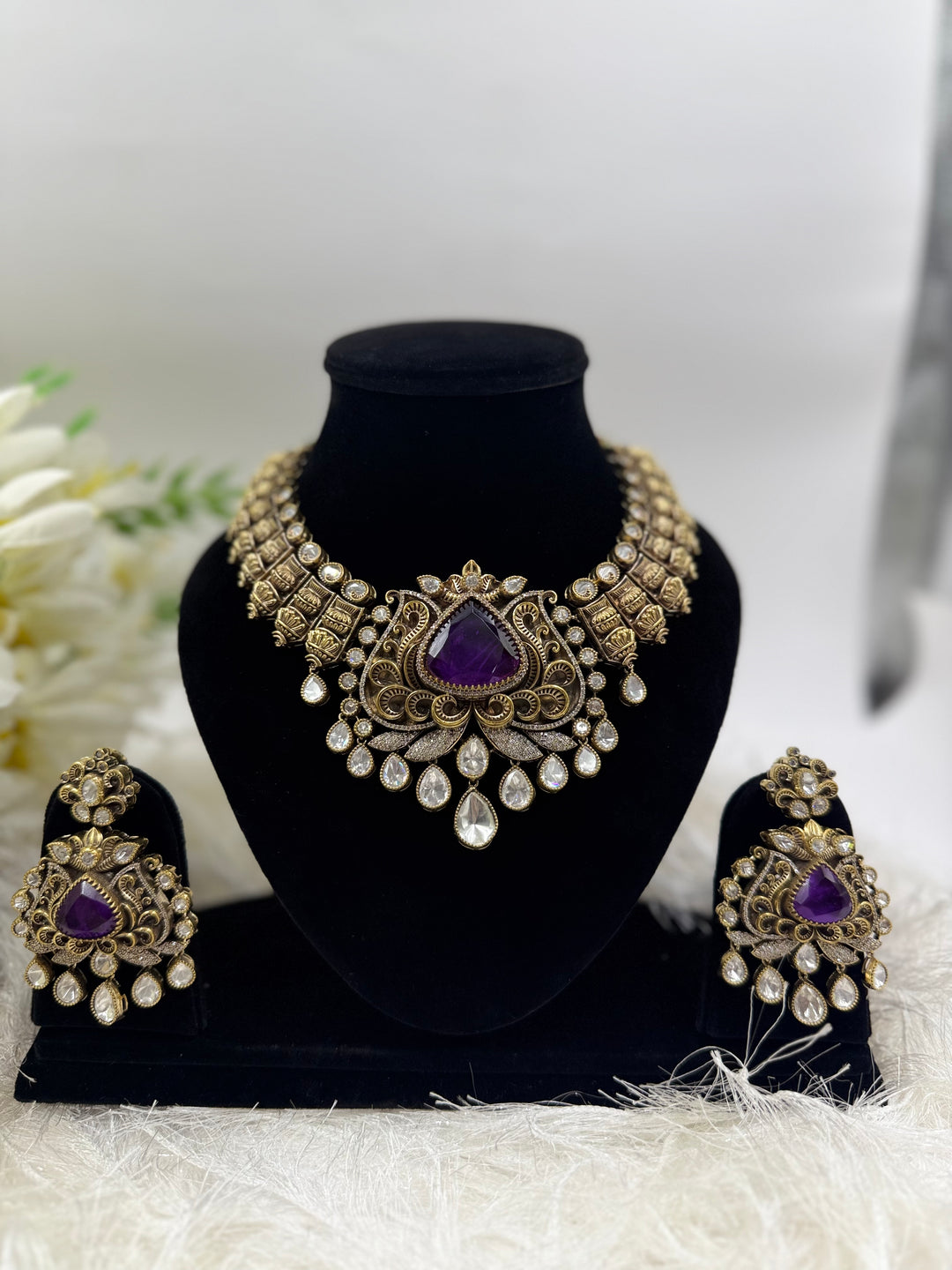 Amulya Kundan Set