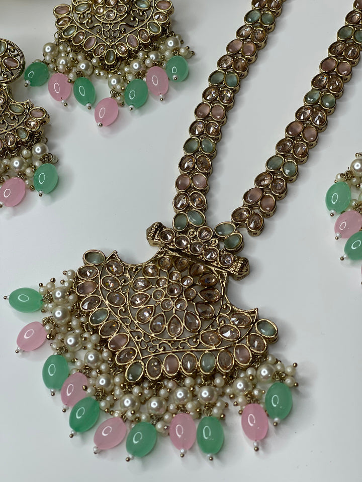 Izhaar Indian Polki Kundan Necklace with Earrings Tikka / Wedding Jewelry/ Traditional Jewelry/ Bollywood set/ Long wedding set