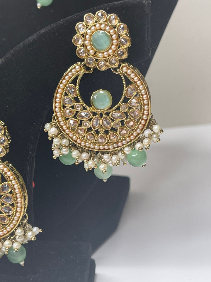 Izhaar Pista Polki Kundan Necklace with Earrings Tikka / Wedding Jewelry/ Traditional Jewelry/ Bollywood set/ Indian Pakistani wedding set