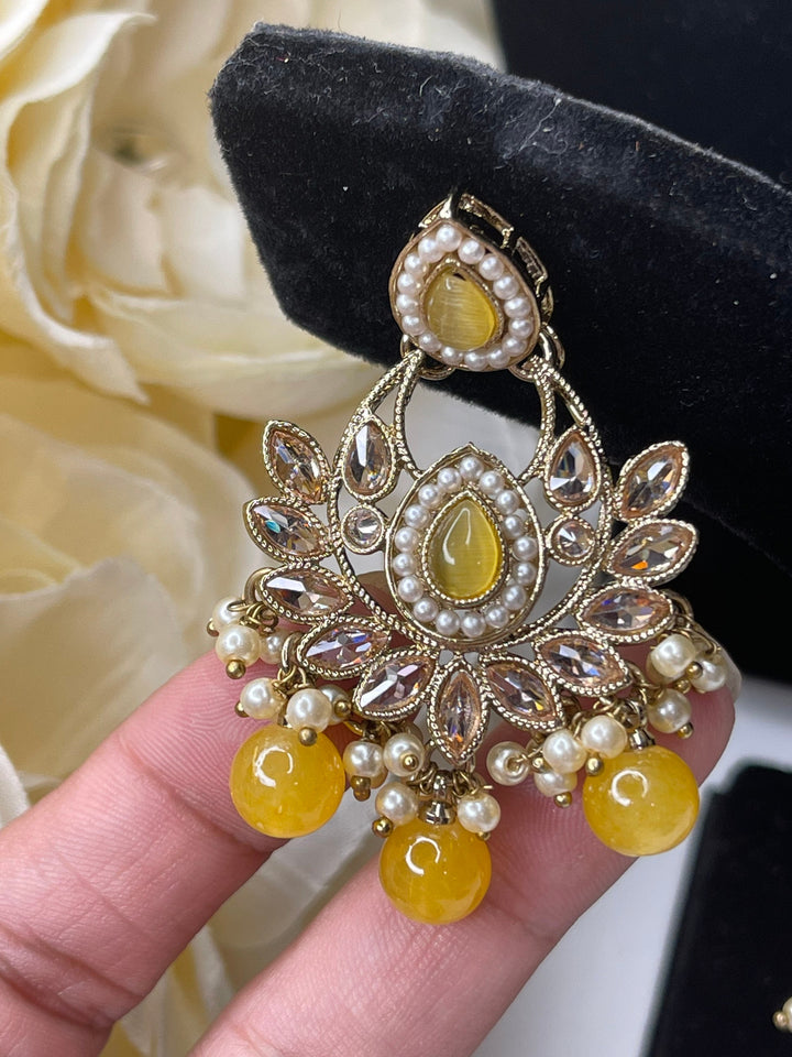 Izhaar Indian Polki Kundan Necklace with Earrings Tikka / Wedding Jewelry/ Traditional Jewelry/ Bollywood set/ Indian wedding set Muskaan