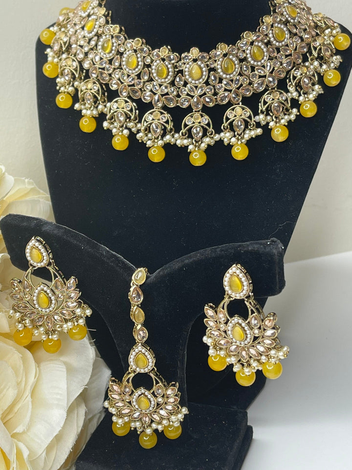 Izhaar Indian Polki Kundan Necklace with Earrings Tikka / Wedding Jewelry/ Traditional Jewelry/ Bollywood set/ Indian wedding set Muskaan