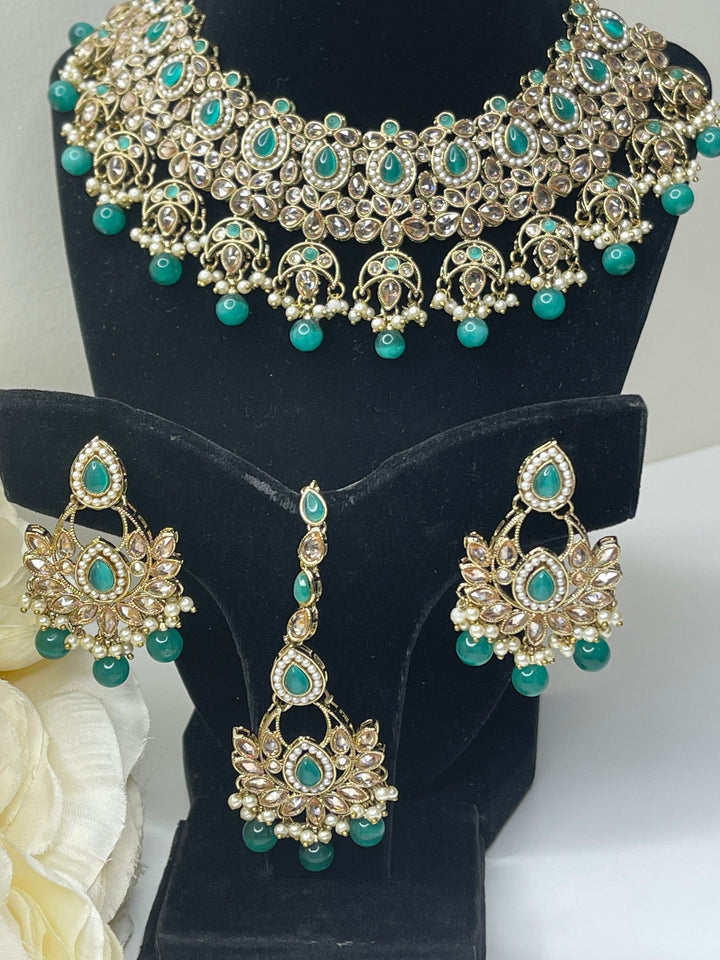 Izhaar Indian Polki Kundan Necklace with Earrings Tikka / Wedding Jewelry/ Traditional Jewelry/ Bollywood set/ Indian wedding set Muskaan
