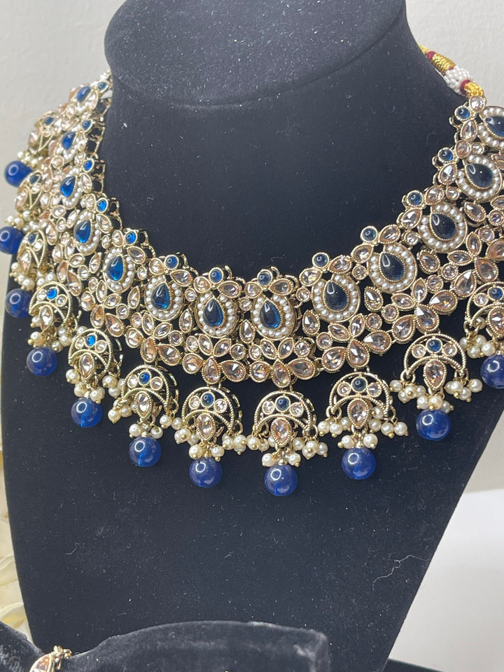 Izhaar Indian Blue Polki Kundan Necklace with Earrings Tikka / Wedding Jewelry/ Traditional Jewelry/ Bollywood set/ wedding set Muskaan