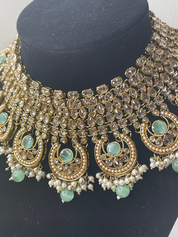 Izhaar Pista Polki Kundan Necklace with Earrings Tikka / Wedding Jewelry/ Traditional Jewelry/ Bollywood set/ Indian Pakistani wedding set