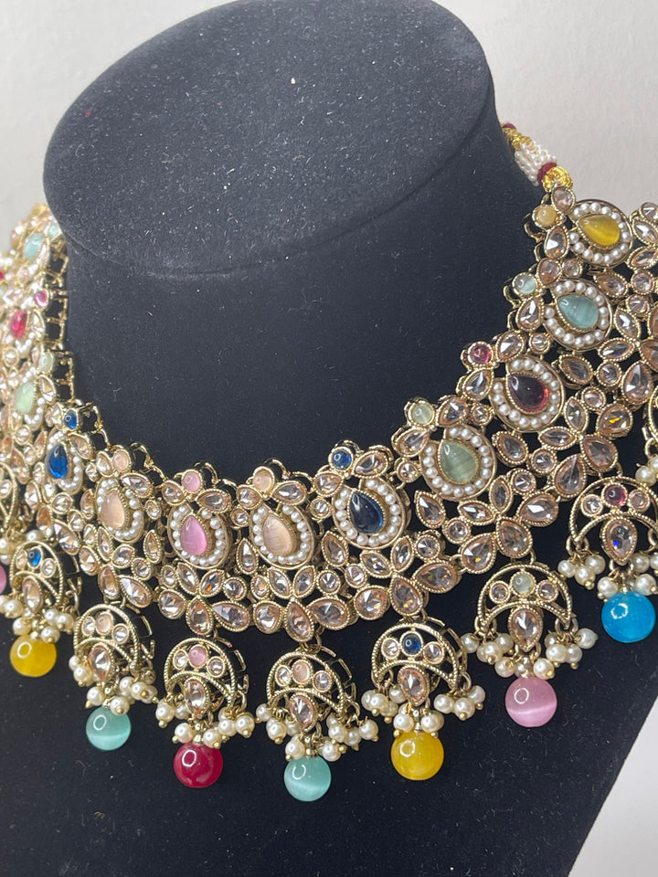 Izhaar Multi color Indian Polki Kundan Necklace with Earrings Tikka / Wedding Jewelry/ Traditional Jewelry/ Bollywood set/ Indian wedding set Muskaan