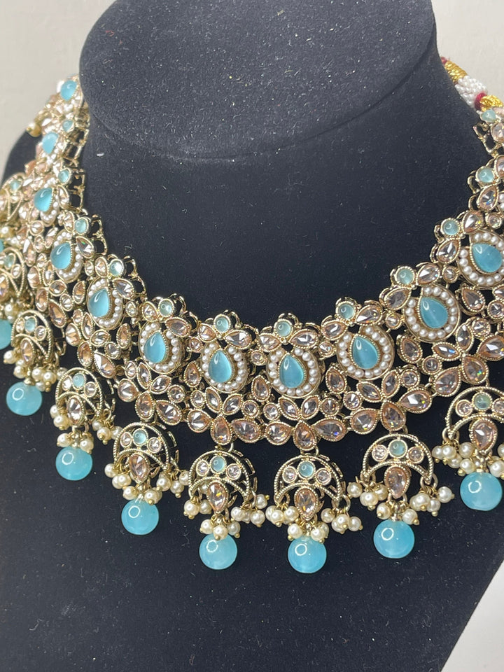 Izhaar Indian sky blue Polki Kundan Necklace with Earrings Tikka / Wedding Jewelry/ Traditional Jewelry/ Bollywood set/ wedding set Muskaan