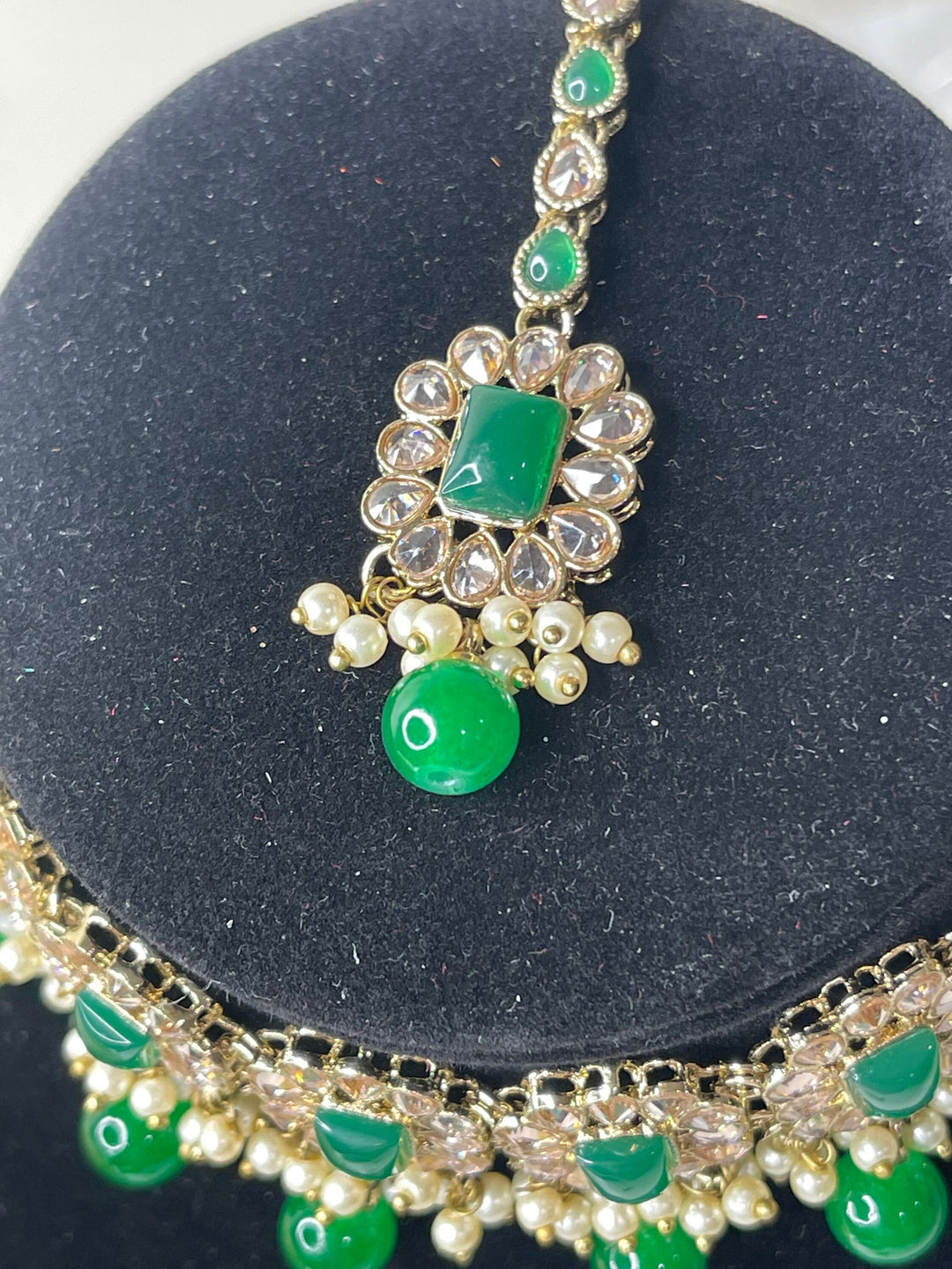 Izhaar Indian Polki Kundan Necklace with Earrings Tikka / Wedding Jewelry/ Traditional Jewelry/ Bollywood set/ gold & green necklace set