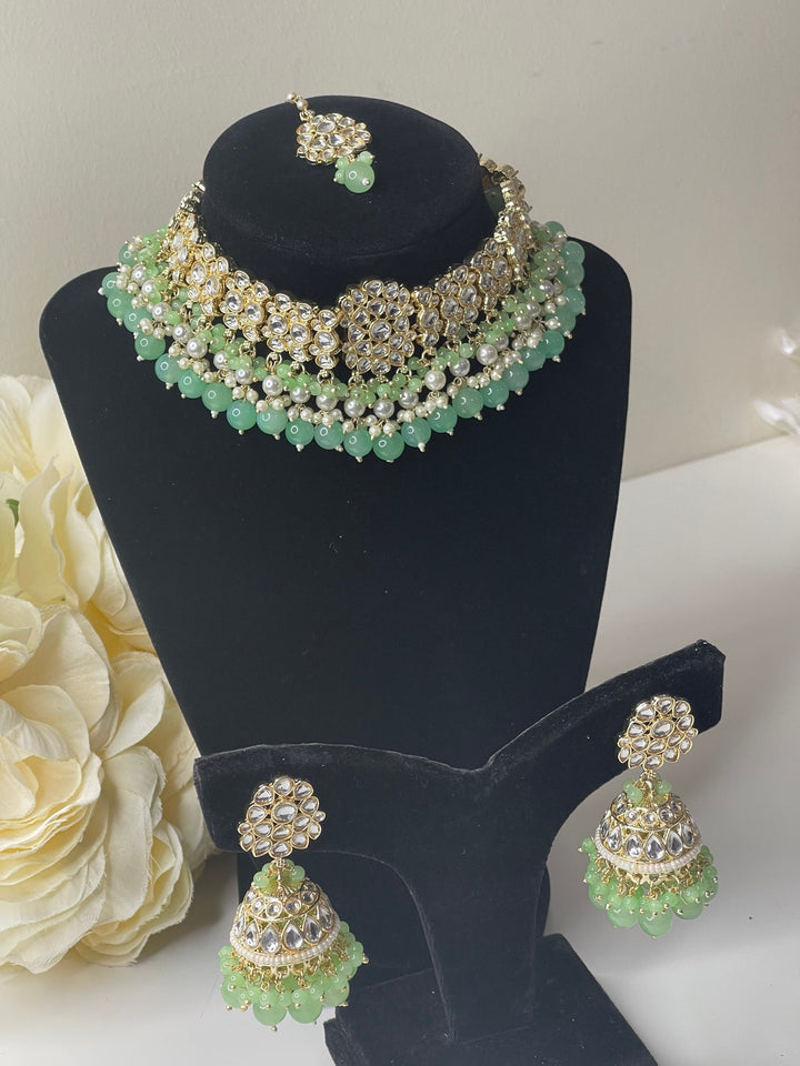 Izhaar Indian Polki Kundan Necklace with Earrings Tikka / Wedding Jewelry/ Traditional Jewelry/ Bollywood set/ green Pista necklace set