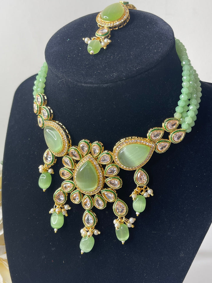 Kareena Kundan Set
