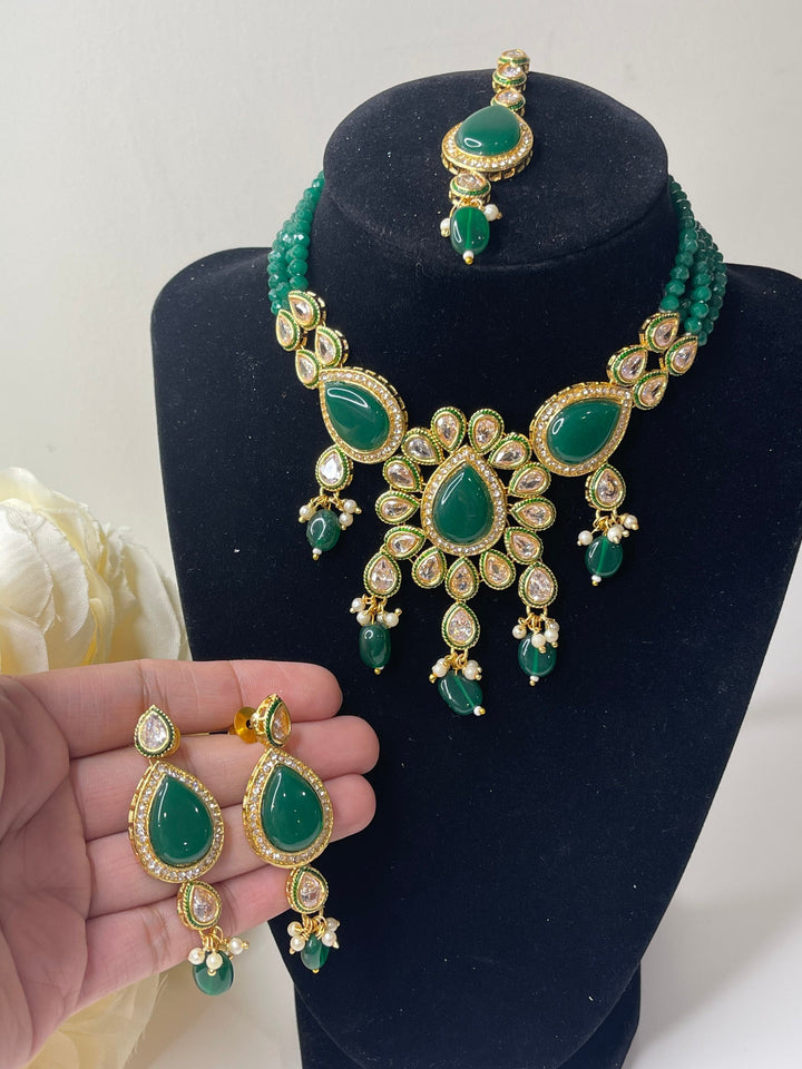 Kareena Kundan Set