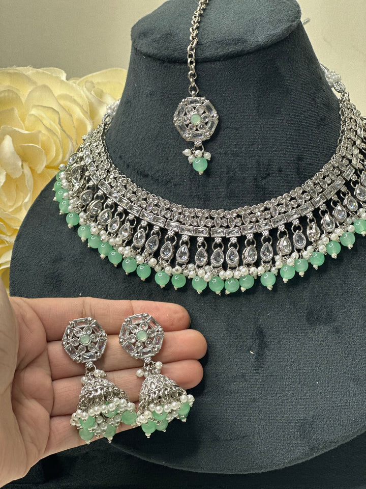 Izhaar Indian Polki Kundan Necklace with Earrings Tikka / Wedding Jewelry/ Traditional Jewelry/ Bollywood set/ Indian Pakistani wedding set
