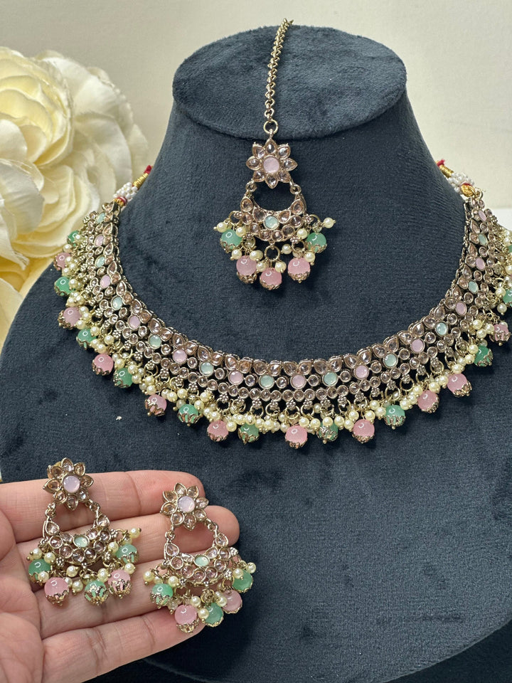 Izhaar Indian Polki Kundan Necklace with Earrings Tikka / Wedding Jewelry/ Traditional Jewelry/ Bollywood set/ Indian Pakistani wedding set