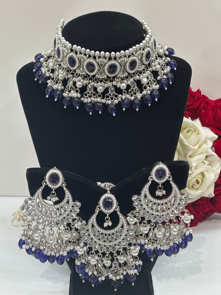 Iniya Necklace Set