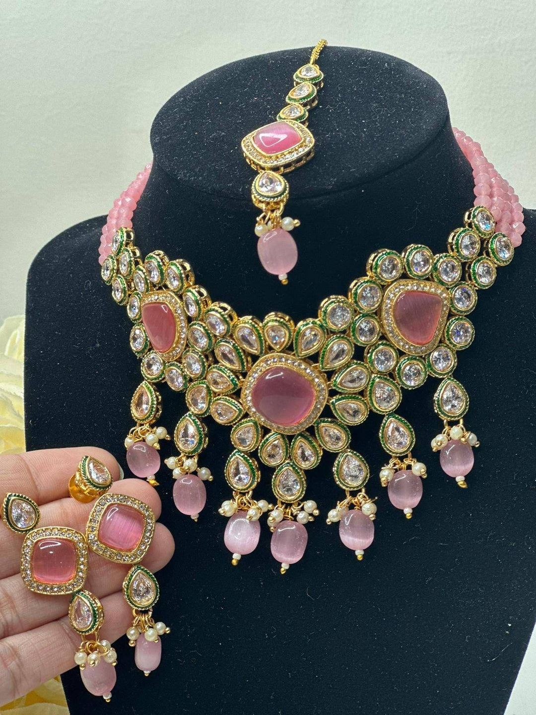 Kareena Kundan Set