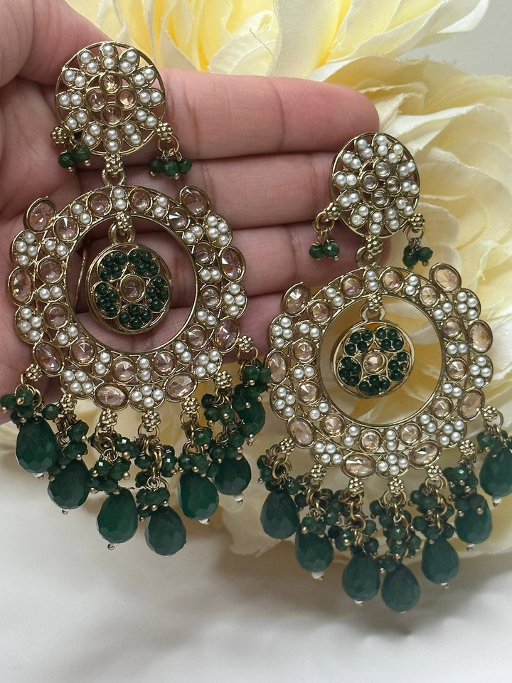 Izhaar Classic Pearl Kundan Jhumka Earring Set