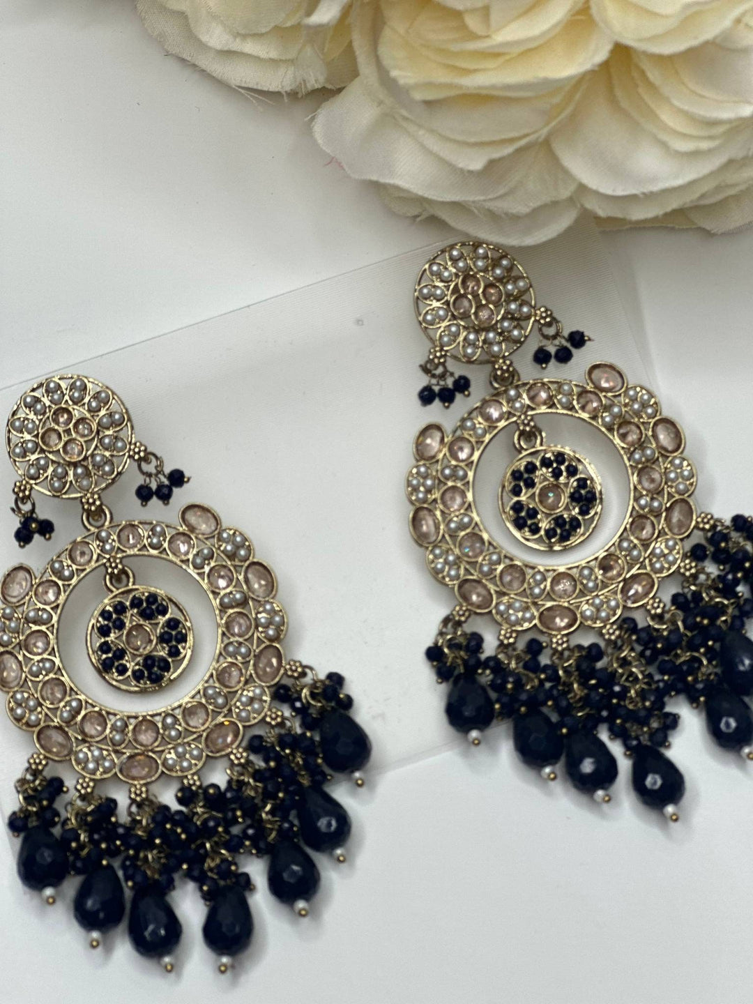 Izhaar Classic Pearl Kundan Jhumka Earring Set