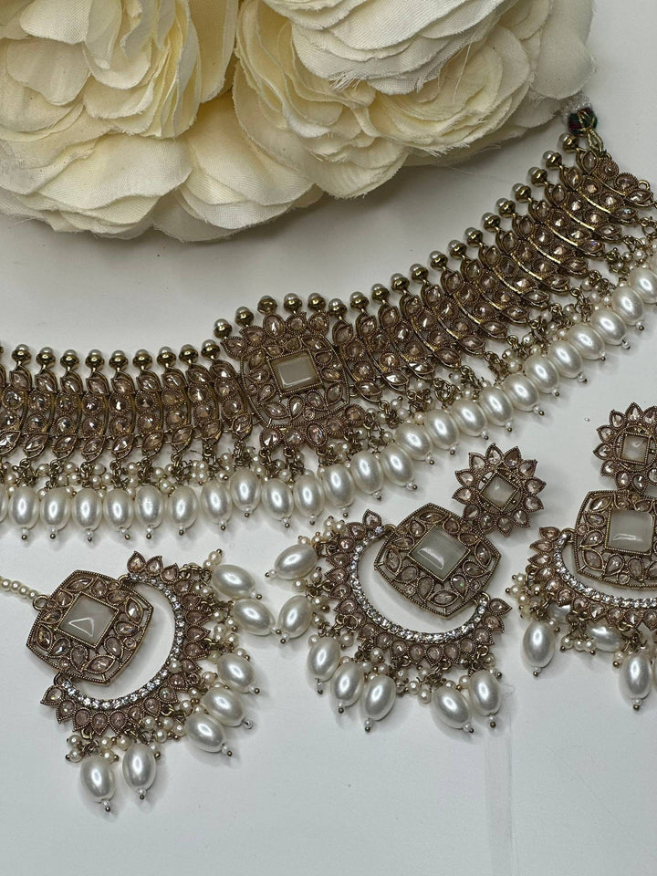 Izhaar White Color Indian Polki Reverse AD Necklace with Earrings Tikka / Wedding Jewelry/ Traditional Jewelry/Wedding set/Reverse AD.