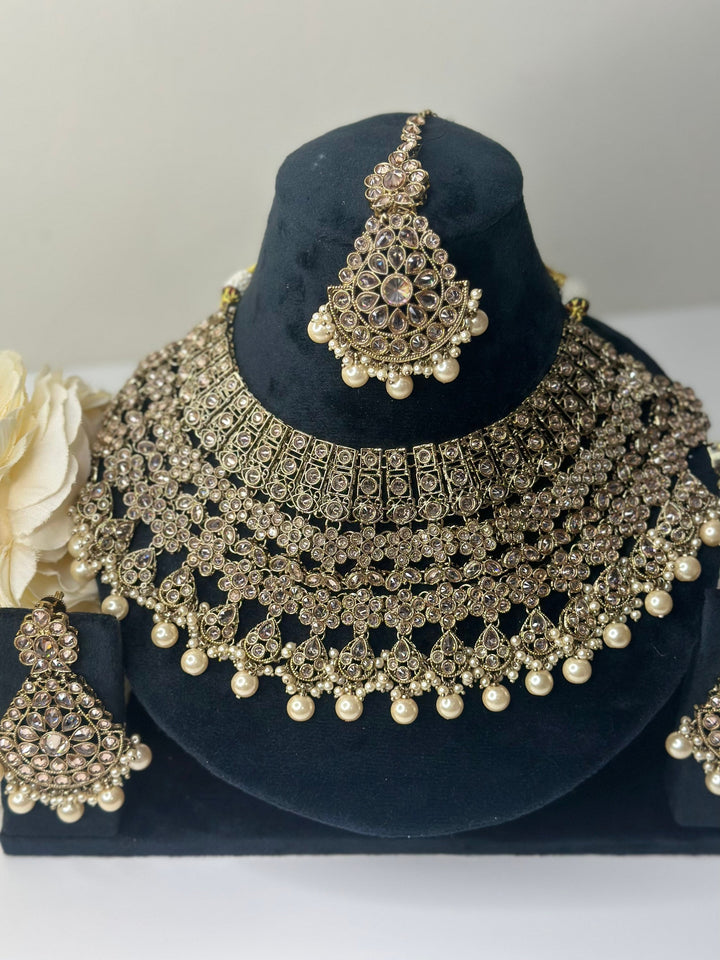 Izhaar Indian Polki Reverse AD Gold white Necklace with Earrings Tikka / Wedding Jewelry/ Traditional Jewelry/Wedding set/Reverse AD.