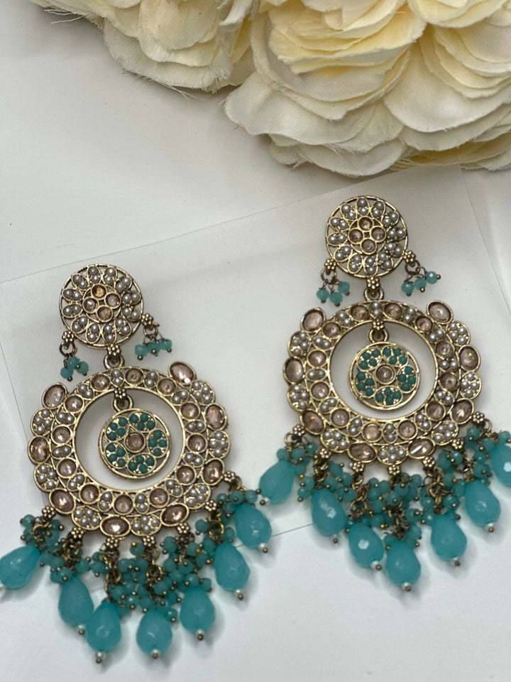 Izhaar Classic Pearl Kundan Jhumka Earring Set