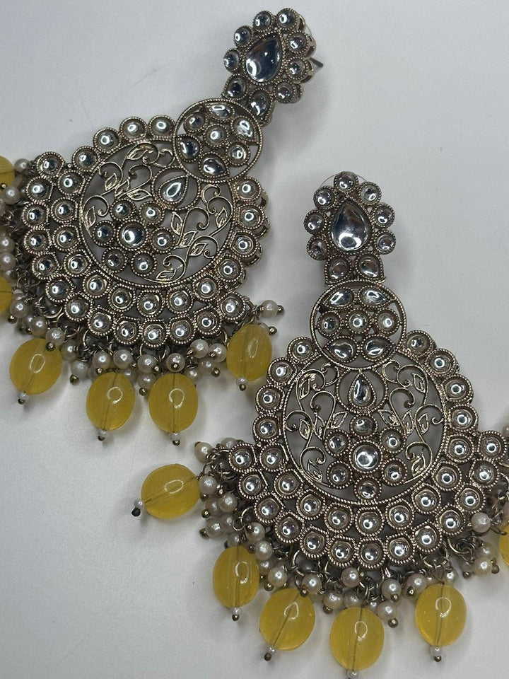 Izhaar Handcrafted Pearl Jhumka Earrings Set