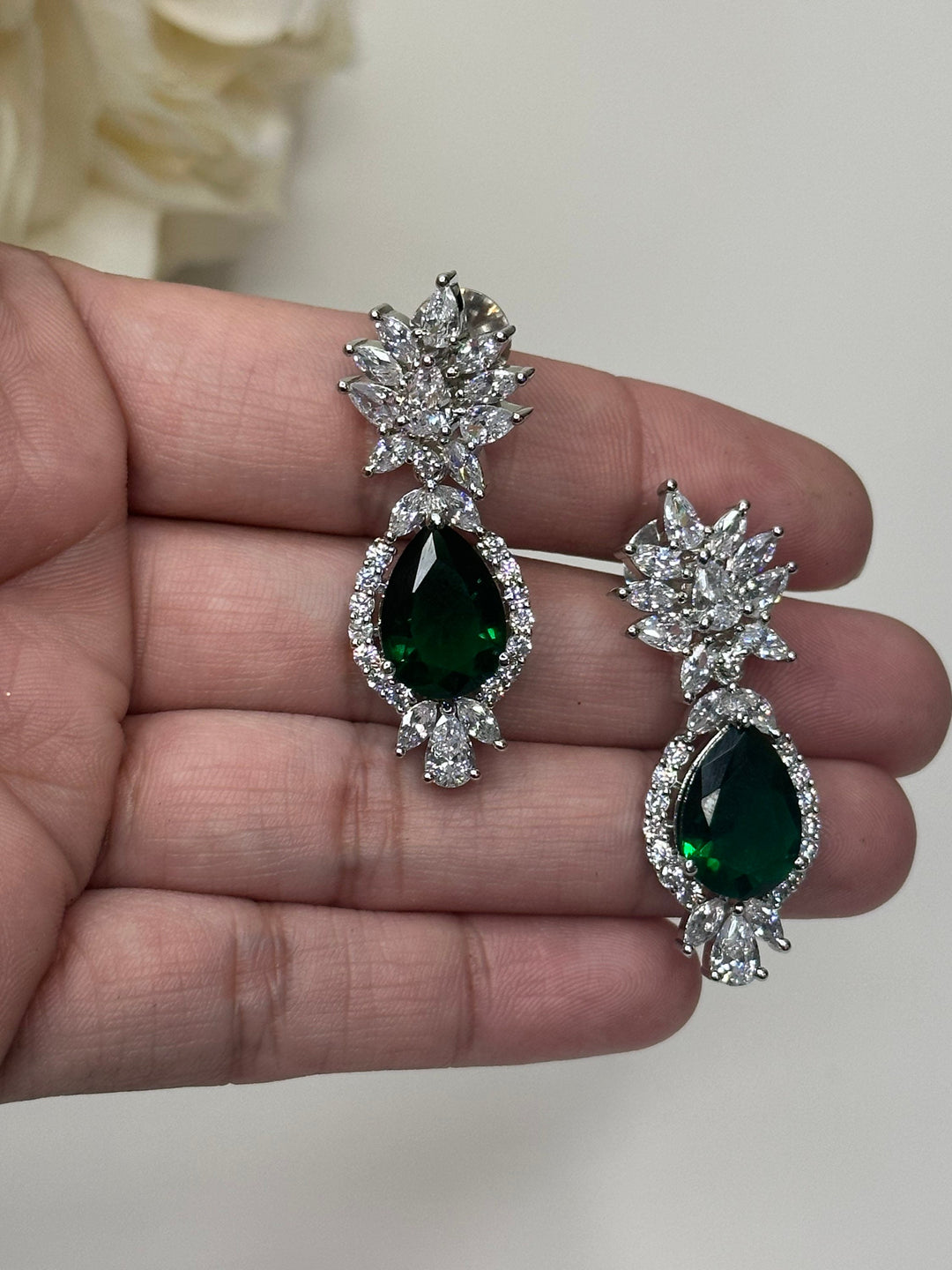 Izhaar Indian AD Emerald Necklace with Earrings / Wedding Jewelry/ Traditional Jewelry/ Bollywood set/ Indian Pakistani wedding set / CZ set