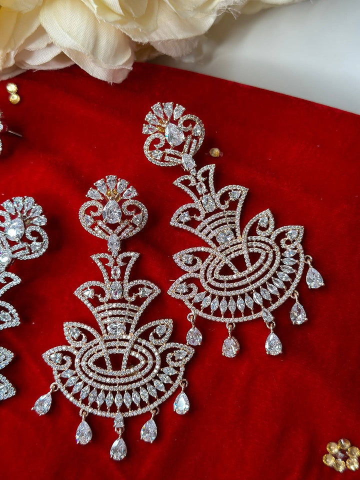 Izhaar AD Premium Long Earring