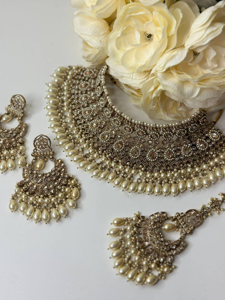 Izhaar Indian Polki Reverse AD Golden Color Necklace with Earrings Tikka/ Wedding Jewelry/ Traditional Jewelry/Wedding/Reverse AD.