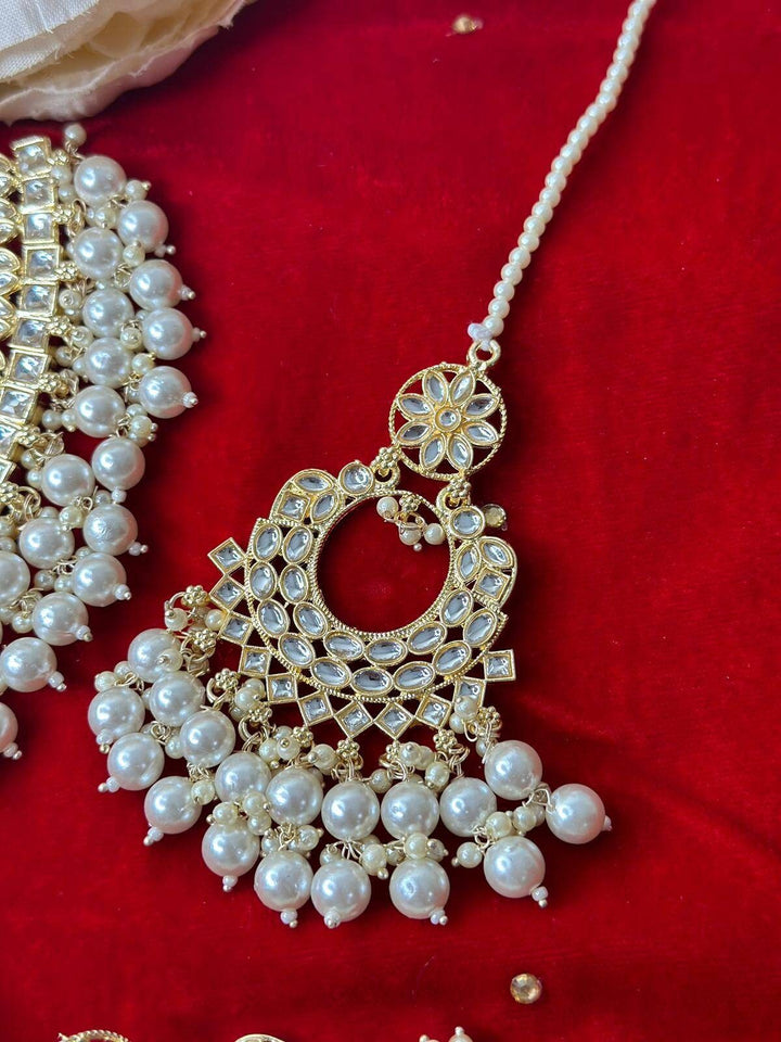Izhaar Indian Polki Kundan Necklace with Passa And Earrings Tikka / Wedding Jewelry/ Traditional Jewelry/ Bollywood set/ Indian Wedding Set.