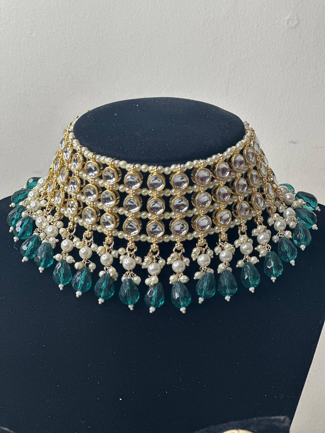 Izhaar Indian Radium Color Polki Kundan Necklace with Earrings Tikka /Wedding Jewelry/ Traditional Jewelry/Bollywood set/Indian Wedding Set.
