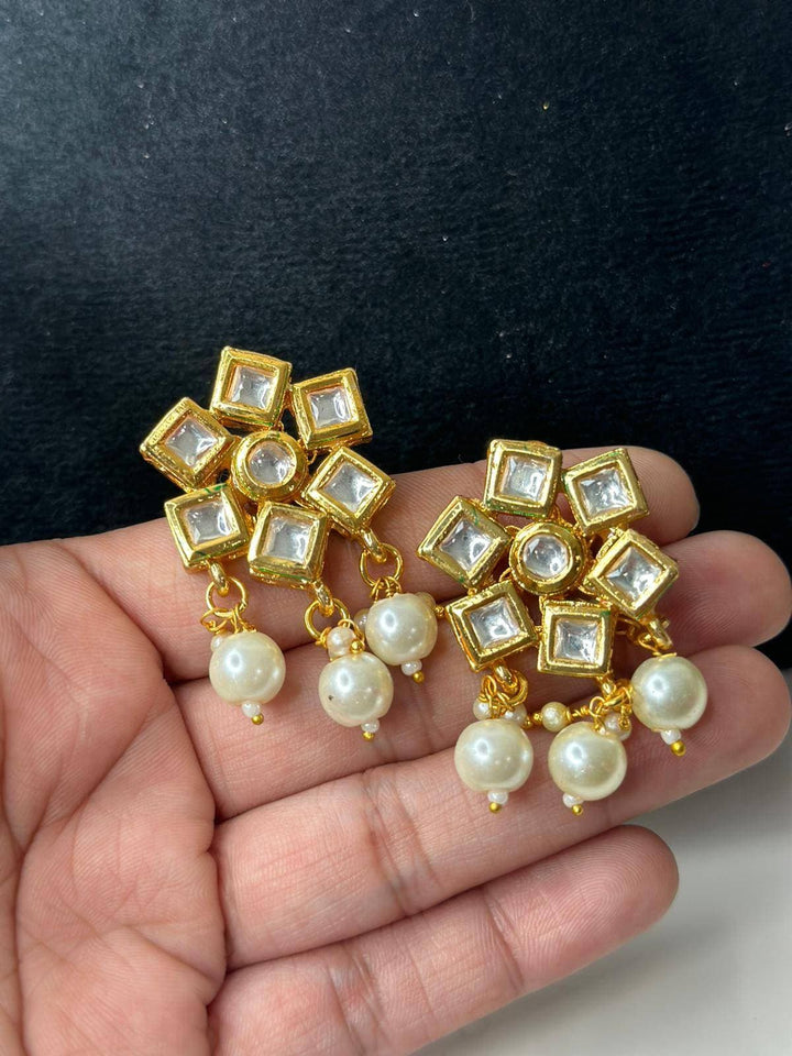 Izhaar Indian White Color Polki Kundan Necklace with Earrings Tikka /WeddingJewelry/ Traditional Jewelry/Bollywood set/Indian Wedding Set.
