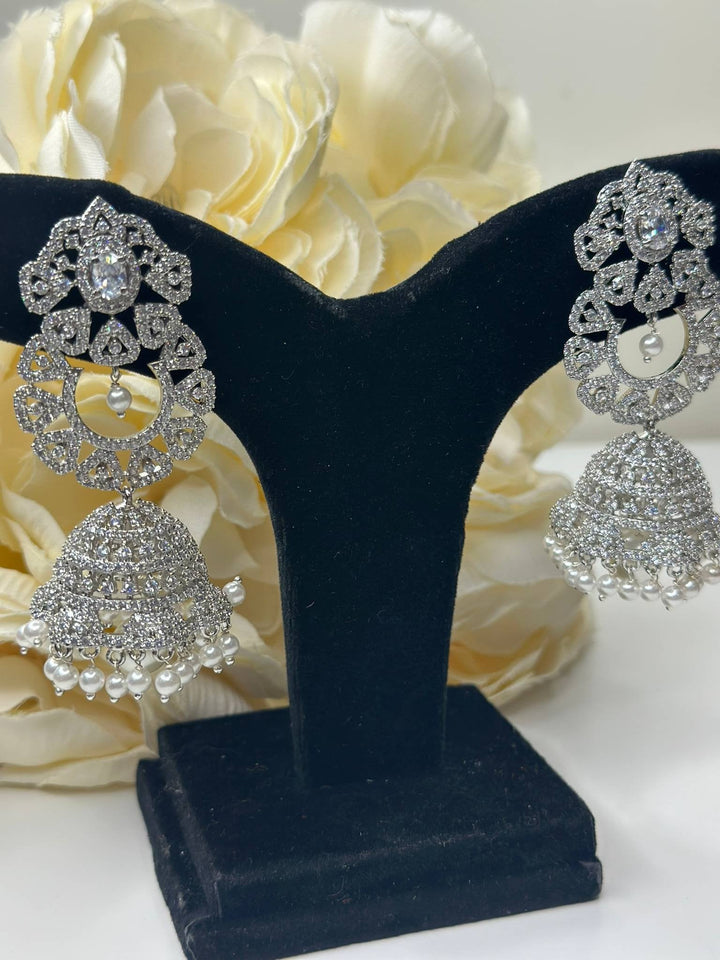 Izhaar Silver AD Earring