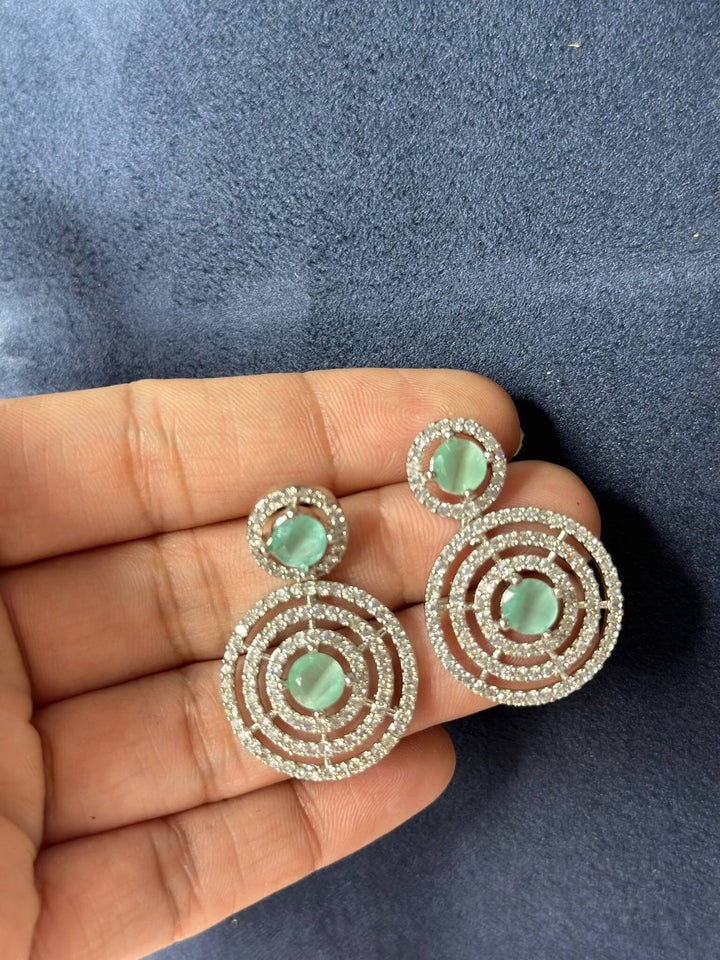 Izhaar AD Earring