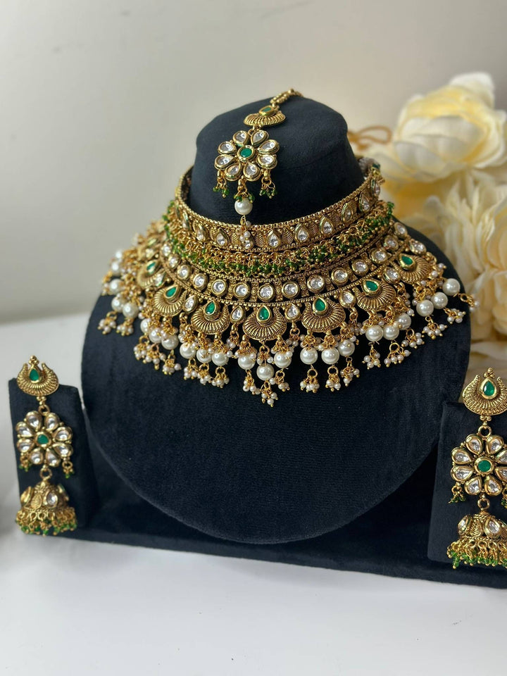 Izhaar Green Color AD Polki Kundan Necklace with Earrings Tikka/Wedding Jewelry/Traditional Jewelry/Indian Pakistani wedding set.