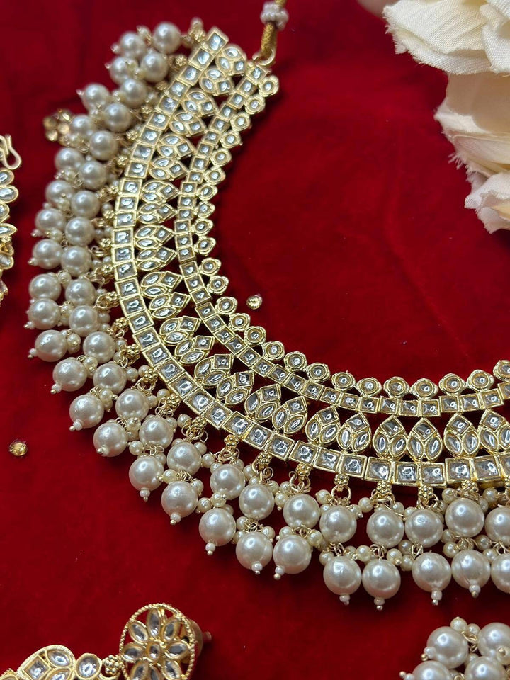 Izhaar Indian Polki Kundan Necklace with Passa And Earrings Tikka / Wedding Jewelry/ Traditional Jewelry/ Bollywood set/ Indian Wedding Set.