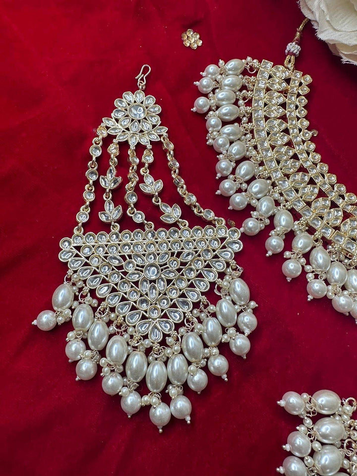 Izhaar Indian Polki Kundan Necklace with Passa And Earrings Tikka / Wedding Jewelry/ Traditional Jewelry/ Bollywood set/ Indian Wedding Set.