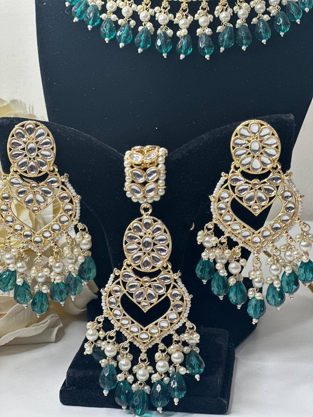 Izhaar Indian Radium Color Polki Kundan Necklace with Earrings Tikka /Wedding Jewelry/ Traditional Jewelry/Bollywood set/Indian Wedding Set.